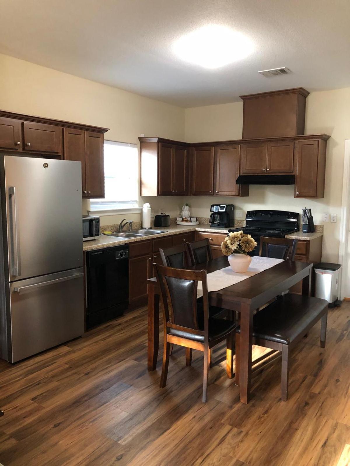 Spacious Villa Close To The Beach, 10 Sleeps Galveston Exterior foto